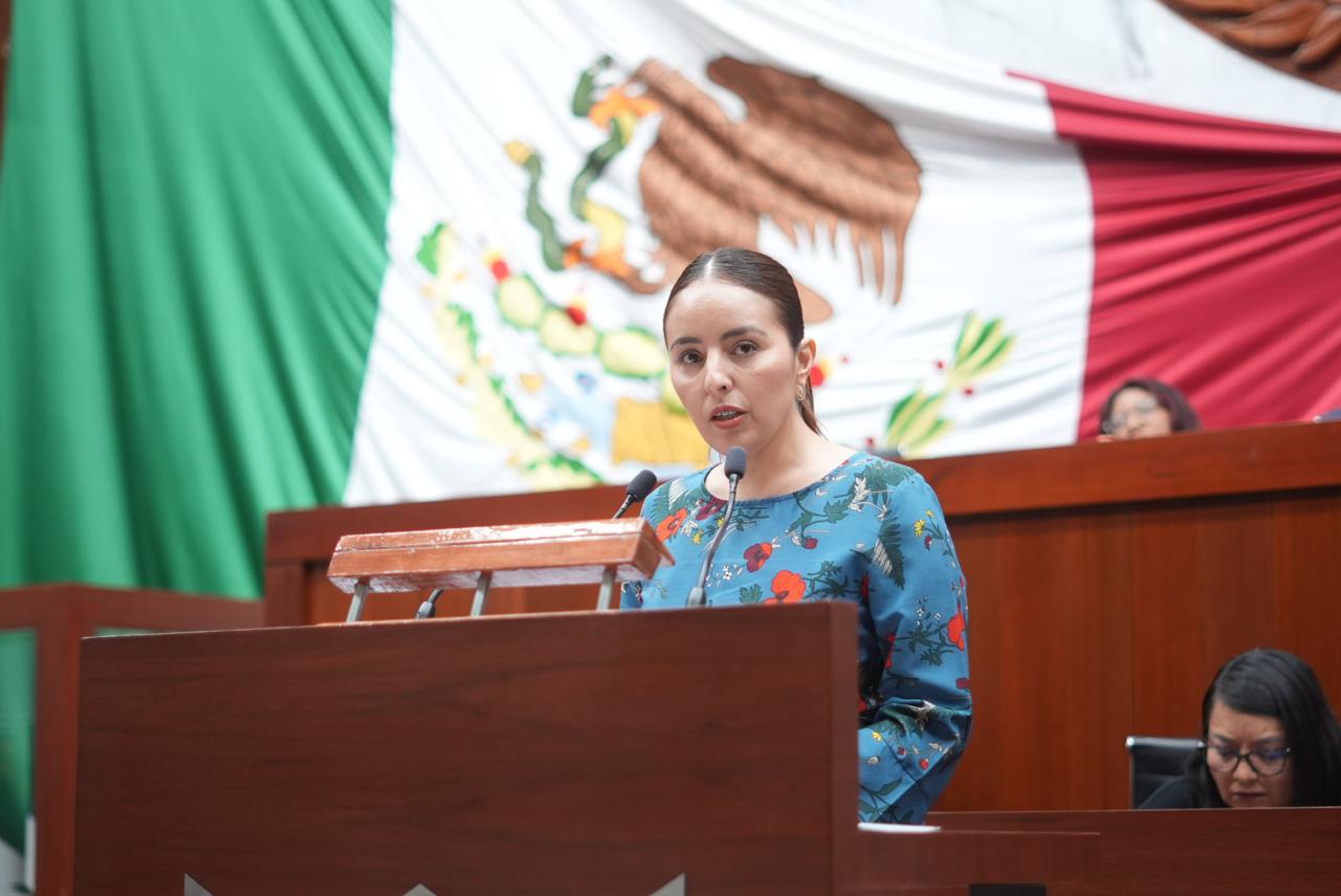 Miriam Martínez presenta iniciativa para que policías reciban salarios dignos y garantías de seguridad social